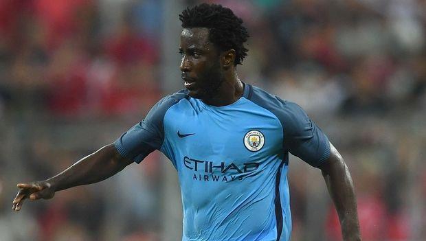 Με τα χρώματα της Στόουκ θα αγωνίζεται τη νέα χρονιά ο Γουίλφριντ Μπονί, καθώς οι "ερυθρόλευκοι" ανακοίνωσαν την απόκτησή του με τη μορφή δανεισμού για ένα χρόνο από τη Μάντσεστερ Σίτι