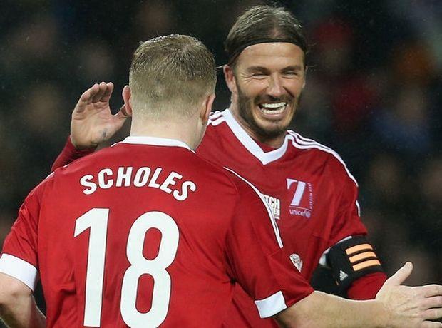 Δείτε σε ένα βίντεο όλες τις "μαγικές" ενέργειες του Ντέιβιντ Μπέκαμ σε φιλανθρωπικό ματς της Unicef που έγινε στο "Ολντ Τράφορντ".