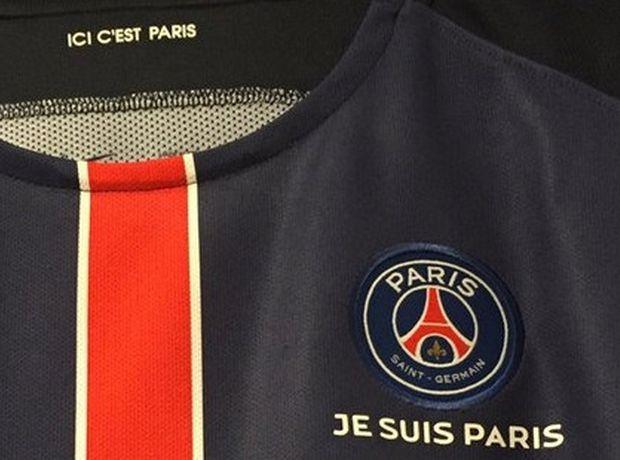 Η Παρί Σεν-Ζερμέν αποφάσισε να φορέσει ειδική εμφάνιση στους επόμενους τρεις αγώνες σε πρωτάθλημα και Champions League στη μνήμη των θυμάτων της τρομοκρατικής επίθεσης στο Παρίσι.