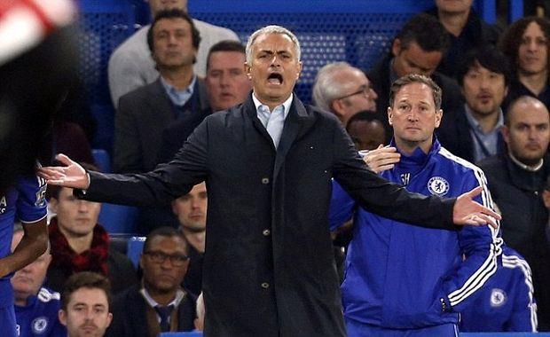 Λίγο η κόντρα του με τον Βενγκέρ, λίγο το γεγονός ότι στον πάγκο του Ολυμπιακού κάθεται ένας συμπατριώτης του, ο Μουρίνιο ξεκαθάρισε ότι θέλει να δει τον Σίλβα και τους "ερυθρόλευκους" στην επόμενη φάση του Champions League. 