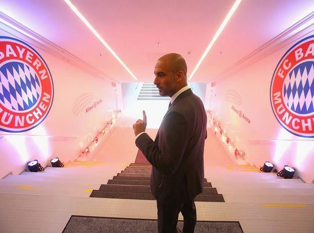 Η Μπάγερν Μονάχου μπορεί να καταστρέψει οποιαδήποτε άμυνα βρεθεί στον δρόμο της και σε αυτό το επίτευγμα μεγάλο μερίδιο έχει ο Πεπ Γκουαρδιόλα. Δείτε τους βασικούς άξονες πάνω στους οποίους στηρίζεται η ομάδα του Μονάχου και δείχνει ανίκητη.