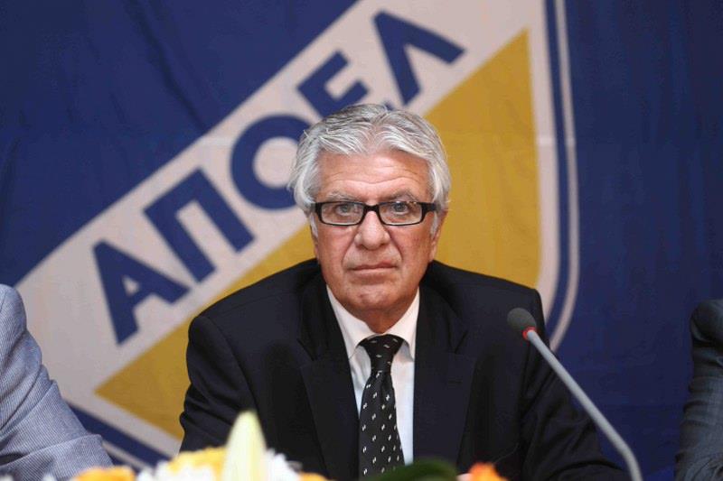 "Η προσπάθεια όλων είναι ο ΑΠΟΕΛ να πρωταγωνιστεί" δήλωσε στην κοπή της βασιλόπιτας ο Φοίβος Ερωτοκρίτου