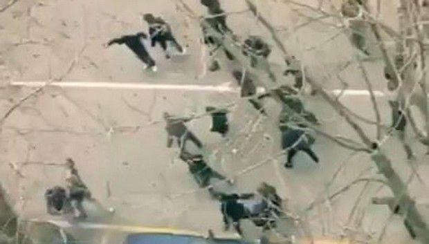 Σοβαρά επεισόδια σημειώθηκαν πριν από την αναμέτρηση της Πεσκάρα με τη Λάτσιο για τη Serie A. Οπαδοί των δύο ομάδων ήρθαν στα χέρια χρησιμοποιώντας ρόπαλα και καρέκλες