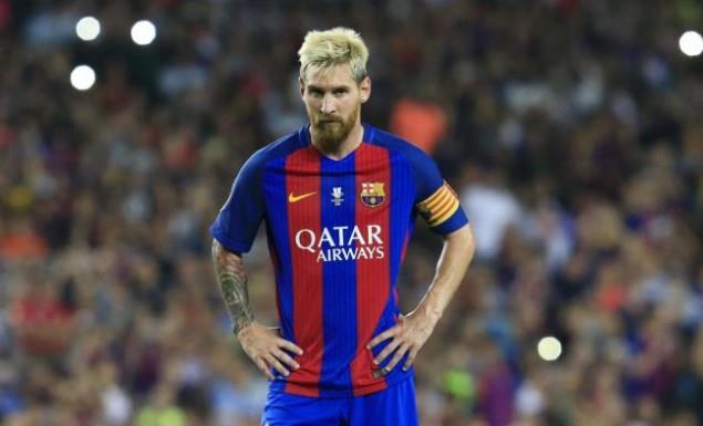 Όταν είσαι ο Λιονέλ Μέσι και σε ενοχλεί ο γείτονάς σου που κάνει φασαρία, τότε δεν χρειάζεται ούτε την αστυνομία να καλέσεις, ούτε να... τσαμπουκαλευτείς.