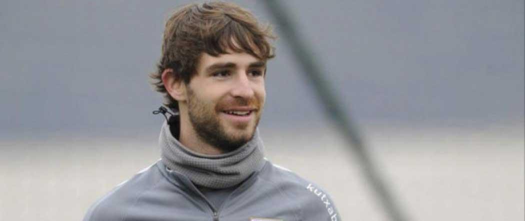 Ο αμυντικός της Αθλέτικ, Γεράι Άλβαρεθ που νίκησε τον καρκίνο και επέστρεψε στο ποδόσφαιρο, έβαλε την υπογραφή του σε νέο συμβόλαιο με τους Βάσκους ως το καλοκαίρι του 2022