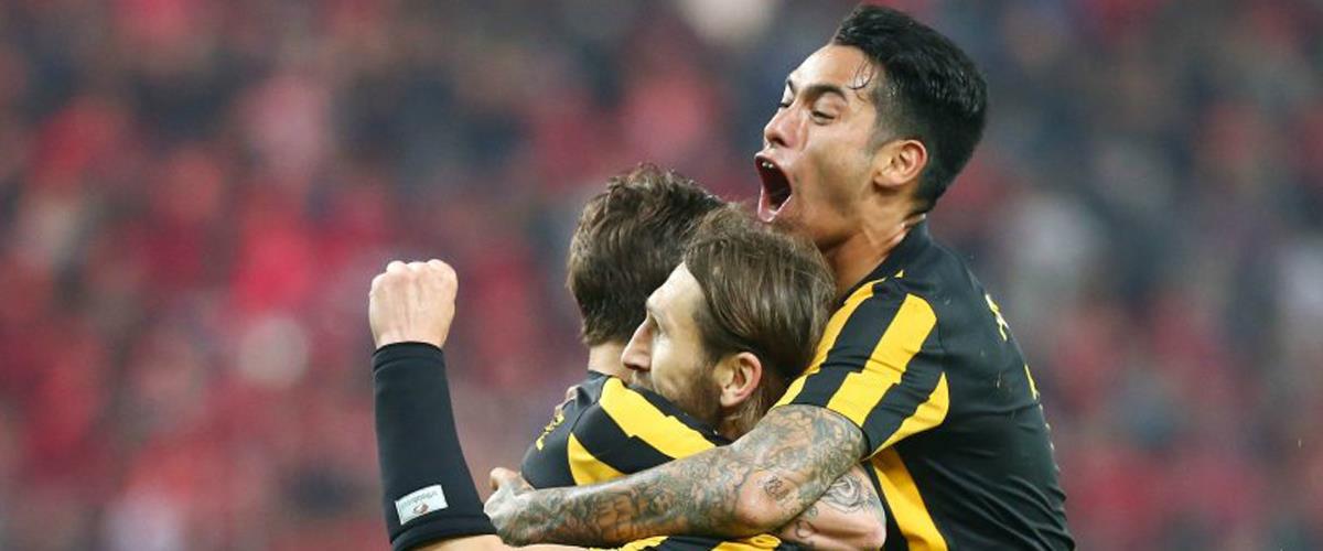 Στα 93α γενέθλια της η επιβλητική ΑΕΚ γιόρτασε το... Πάσχα στο Καραϊσκάκη, καθώς με το 2-1 επί του Ολυμπιακού έκανε μεγάλο βήμα για την παρουσία της στον τελικό του Κυπέλλου! Φωνάζουν για το 2ο γκολ οι «ερυθρόλευκοι».