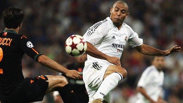 Ο Ρονάλντο επέστρεψε στο Bernabeu για το φιλικό των παλαιμάχων μεταξύ Ρεάλ και Ρόμα και άπαντες έμειναν με το στόμα ανοιχτό με τα παραπανίσια κιλά του. Δείτε PHOTOS+VIDEOS!
