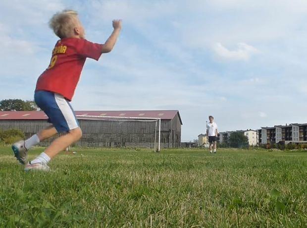 Τα κατορθώματα του 10χρονου Κρίκο Γκραμπόβσκις κάνουν τις τελευταίες ημέρες το γύρο του κόσμου και όχι άδικα. Δείτε το βίντεο και θα καταλάβετε... (VIDEO)