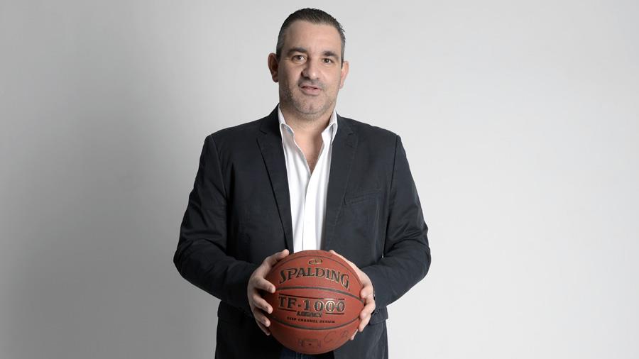 Κάνοντας καριέρα στο εξωτερικό εδώ και ενάμιση χρόνο, ο Τόνι Κωνσταντινίδης είναι ένας από τους καλύτερους πρεσβευτές του κυπριακού μπάσκετ