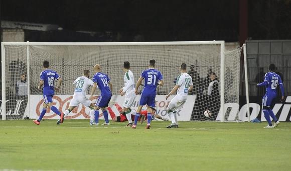 Ο Παναθηναϊκός επικράτησε 2-0 της Καλλονής, παίζοντας πολύ καλά στο δεύτερο 45λεπτο, και βρίσκοντας δυο γκολ από τους εξτρέμ του Καλτσά και Μπουμάλ. Στρώνει το παιχνίδι των πράσινων από αγώνα σε αγώνα.