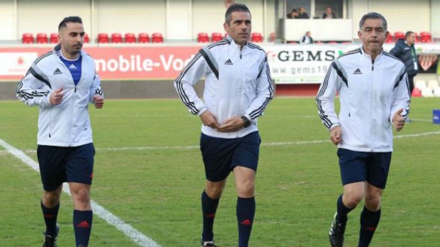 O βοηθός διαιτητής, Γεώργιος Σάββα, δεν μπόρεσε να συνεχίσει τον αγώνα λόγω πόνου στο πόδι