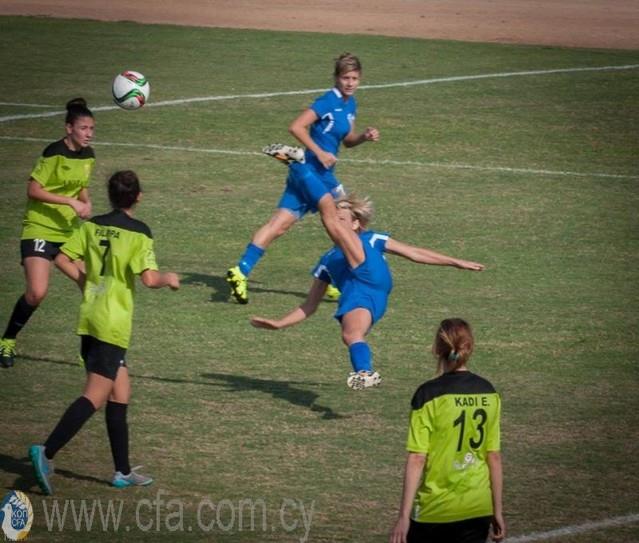 Στιγμιότυπο από το παιχνίδι του πρώτου γύρου μεταξύ της Ανόρθωσης με την ΑΕΚ.