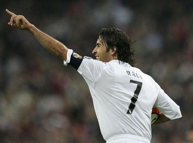 O θρυλικός άσος της Ρεάλ Μαδρίτης, Ραούλ, άφησε να εννοηθεί πως δεν αισθάνεται έτοιμος για τον πάγκο των "μερένγκες" ενώ ξεκαθάρισε πως χαίρεται για τις επιτυχίες της Μπαρτσελόνα στην Ευρώπη.