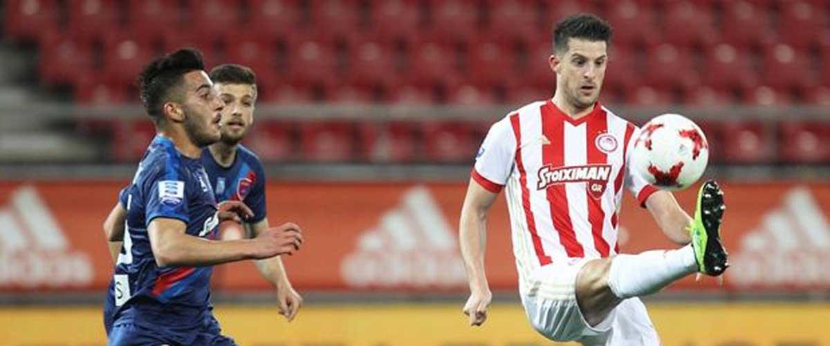 Η φτηνή και άνευ ποδοσφαιρικής λογικής κριτική στον Μιραλάς, η αμυντική κούρσα 40 μέτρων του Βέλγου στο 89' και η αγαπημένη ελληνική συνήθεια της κυβίστησης που παραμονεύει στην Τούμπα. Γράφει ο Γιώργος Περπερίδης.