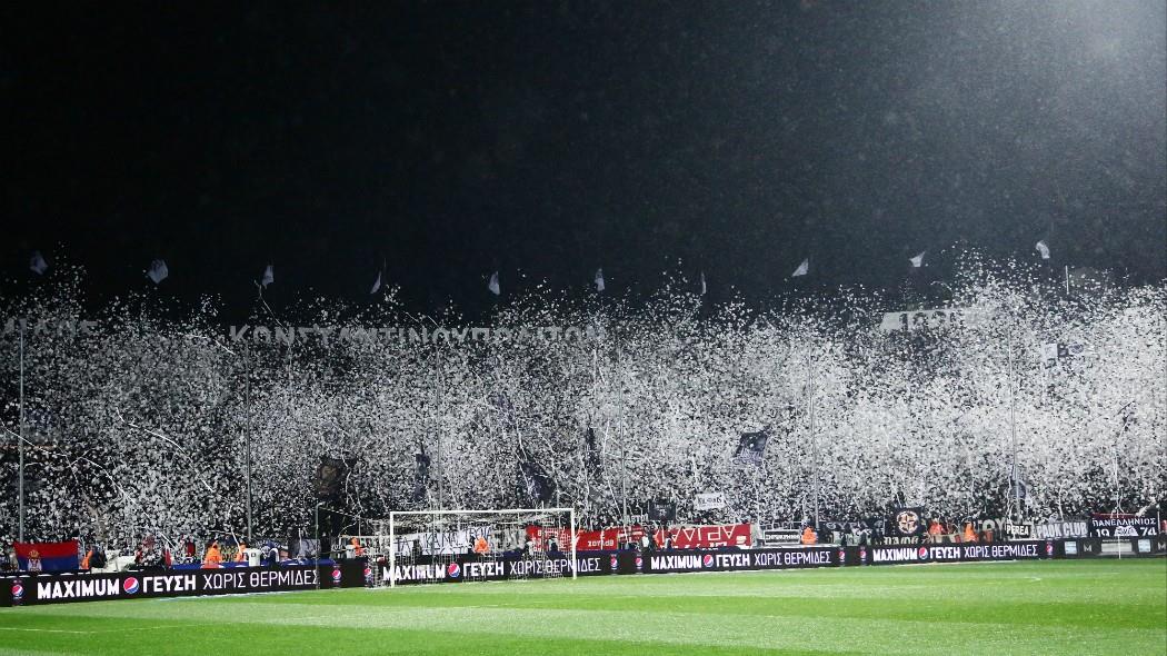 Αυξημένα μέτρα ασφάλειας υπάρχουν αυτή την ώρα στο αεροδρόμιο «Μακεδονία». Έλεγχος της αστυνομίας ακόμα και στα λεωφορεία του ΟΑΣΘ για οπαδούς του ΠΑΟΚ