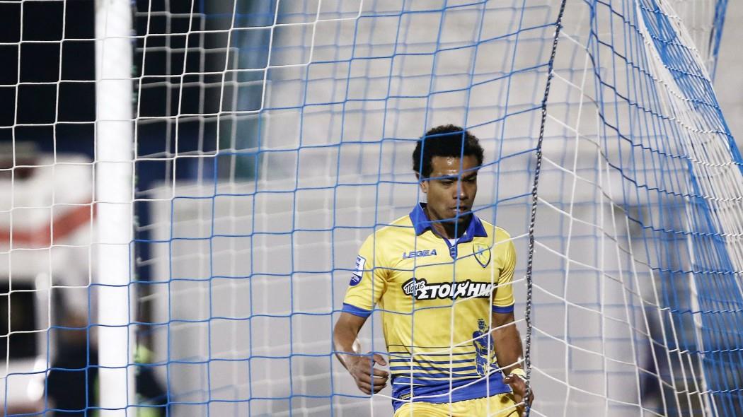 Για την απόκτηση του Φάρλεϊ Ρόσα σε περίπτωση που ο Παναιτωλικός δεν καταβάλει 400.000 ευρώ στην ομάδα του την Μόντε Αζού, αναμένεται να κινηθεί η ΑΕΚ