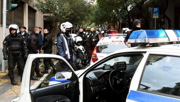 Επεισόδια με οπαδικό χαρακτήρα σημειώθηκαν την Τετάρτη (14/3) στην Τριανδρία, στο περιθώριο αγώνα για το σχολικό πρωτάθλημα Θεσσαλονίκης! Δυο τραυματίες και 14 προσαγωγές!