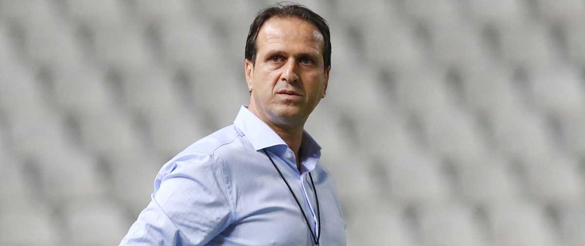 Ετοιμοπόλεμος και στο αρχικό σχήμα ο Γκόρντον Σίλντενφελντ