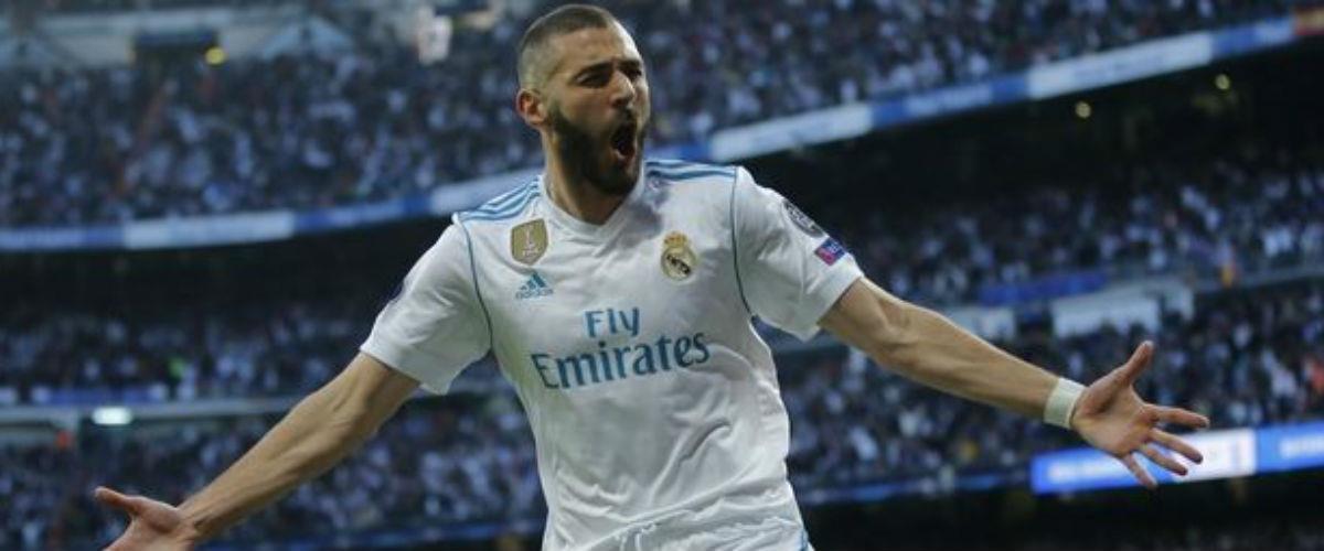 Η Ρεάλ με ήρωα τον Μπενζεμά αναδείχθηκε ισόπαλη 2-2 με την Μπάγερν στη Μαδρίτη και προκρίθηκε στον τελικό του Champions League για 16η φορά, έτσι θα διεκδικήσει την 3η σερί κούπα!