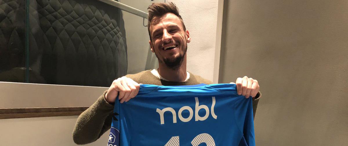 Στην απόκτηση του 30χρονου Ζόραν Πόποβιτς προχώρησε ο Ερυθρός Αστέρας