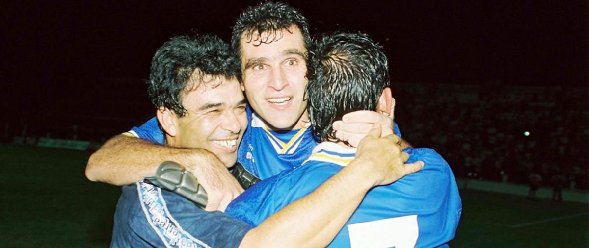 Πώς γράφτηκε η πιο λαμπρή σελίδα στην ιστορία του αντιπροσωπευτικού μας συγκροτήματος