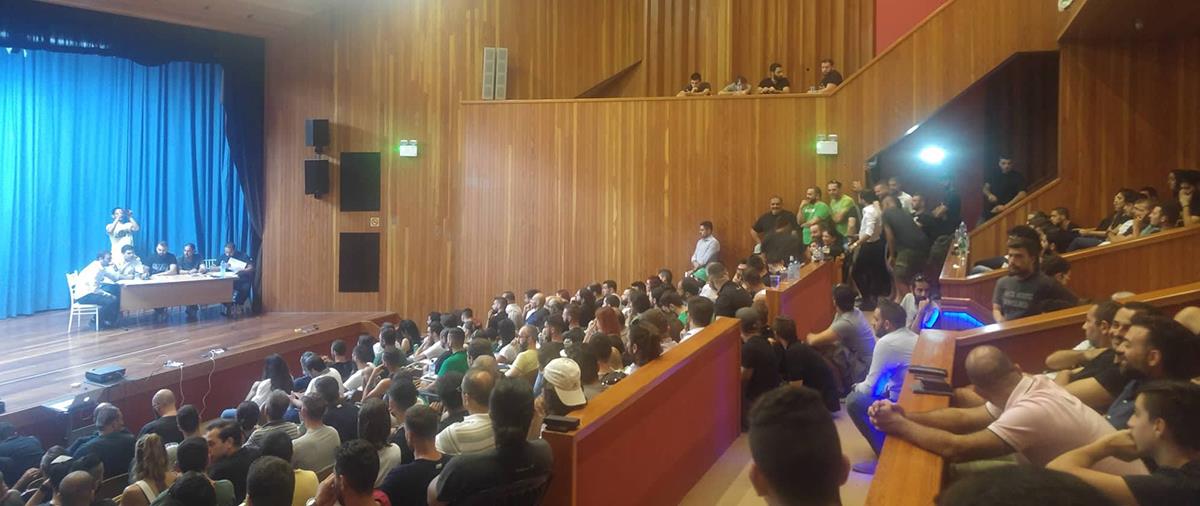 Πάνω από 500 άτομα γέμισαν ασφυκτικά το αμφιθέατρο της ΠΑΣΥΔΥ