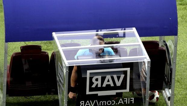 Η Κυβέρνηση έχει στόχο να τεθεί σε πλήρη λειτουργία το VAR στην τελική ευθεία της τρέχουσα σεζόν της Super League, ενώ εξηγεί γιατί η νέα τεχνολογία δεν έχει εγκατασταθεί μέχρι τώρα