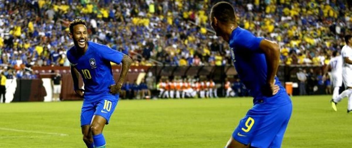 Δείτε σε ποια φωτογραφία αντέδρασε ο Βραζιλιάνος σούπερ σταρ της Παρί