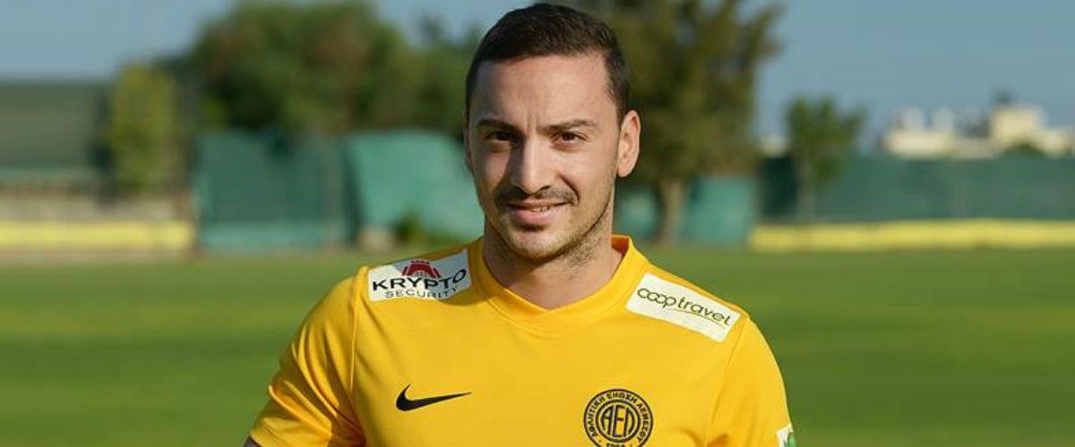 «Δεν τα έβρισκαν στο οικονομικό με τον ΑΠΟΕΛ και έτσι δεν μπόρεσα να φύγω -  Η πρόταση της ΑΕΛ με βοήθησε να σταματήσω…»