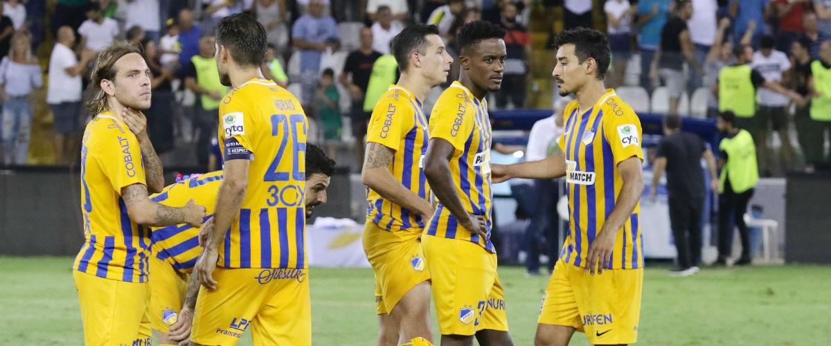 «Κανένας ποδοσφαιριστής δεν έχει χάσει ούτε ένα σεντ» υποστήριξε ο εκπρόσωπος Τύπου της ομάδας της Λευκωσίας, Νεκτάριος Πετεβίνος