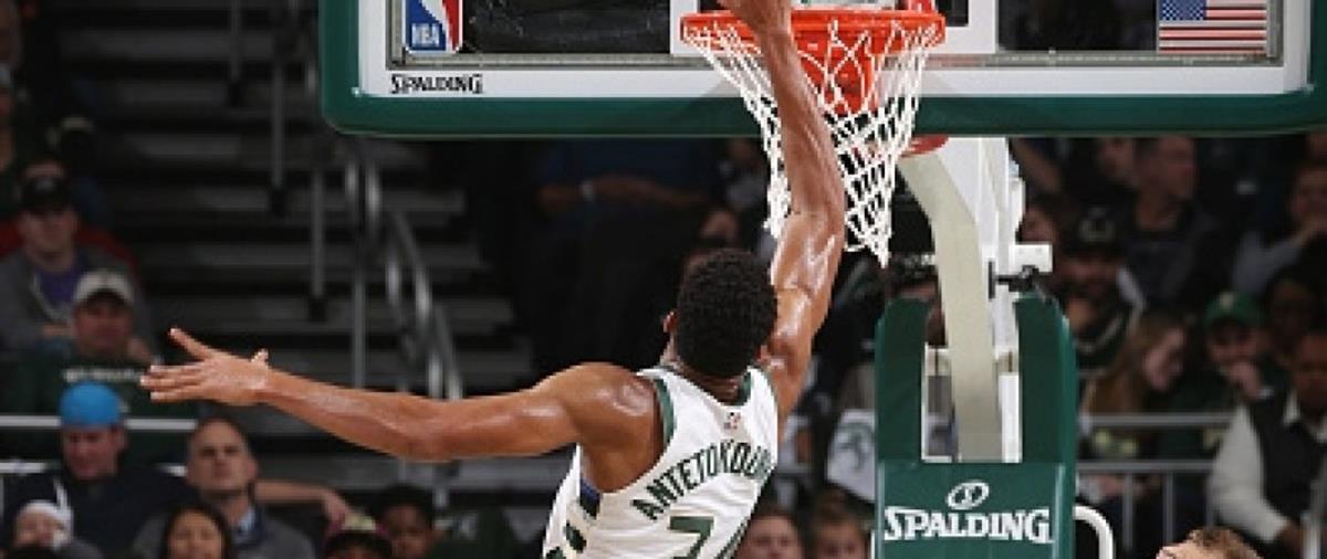 Με κορυφαίο πάλι τον Αντετοκούνμπο επικράτησαν των Πέισερς 118-101