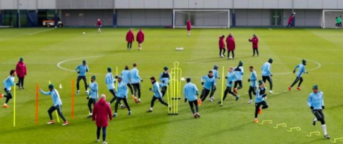 Φέρεται να πλήρωνε εξαψήφια νούμερα, κάτι που είναι ενάντια στους κανόνες της Premier League και της FIFA.