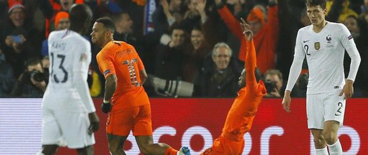 Οι «οράνιε» νίκησαν την παγκόσμια πρωταθλήτρια και θέλουν ένα βαθμό για την πρωτιά