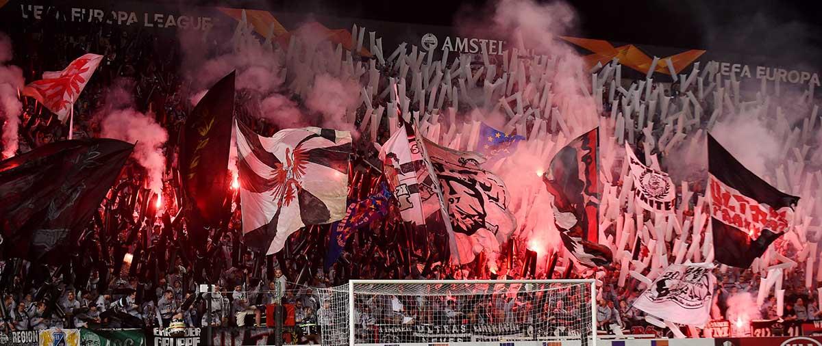 Επεισόδια δεν γίνονται όχι γιατί εφαρμόστηκε η κάρτα, αλλά επειδή δεν μπορούν οι άδειες καρέκλες να τσακωθούν μόνες τους...