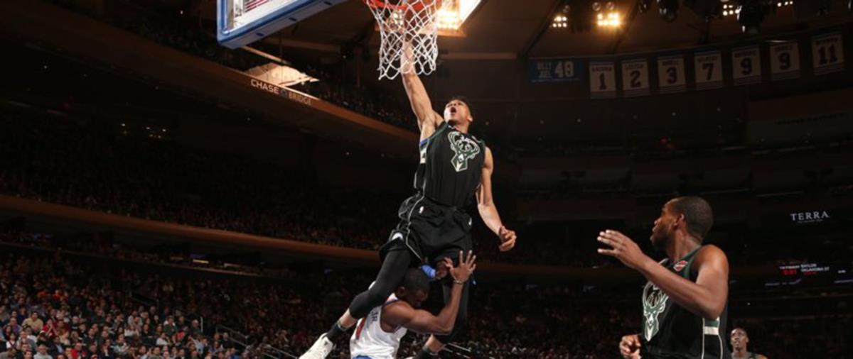 Το ΝΒΑ έφτιαξε video με τα 34 κορυφαία καρφώματα του Γιάννη εξαιτίας του αριθμού της φανέλας του