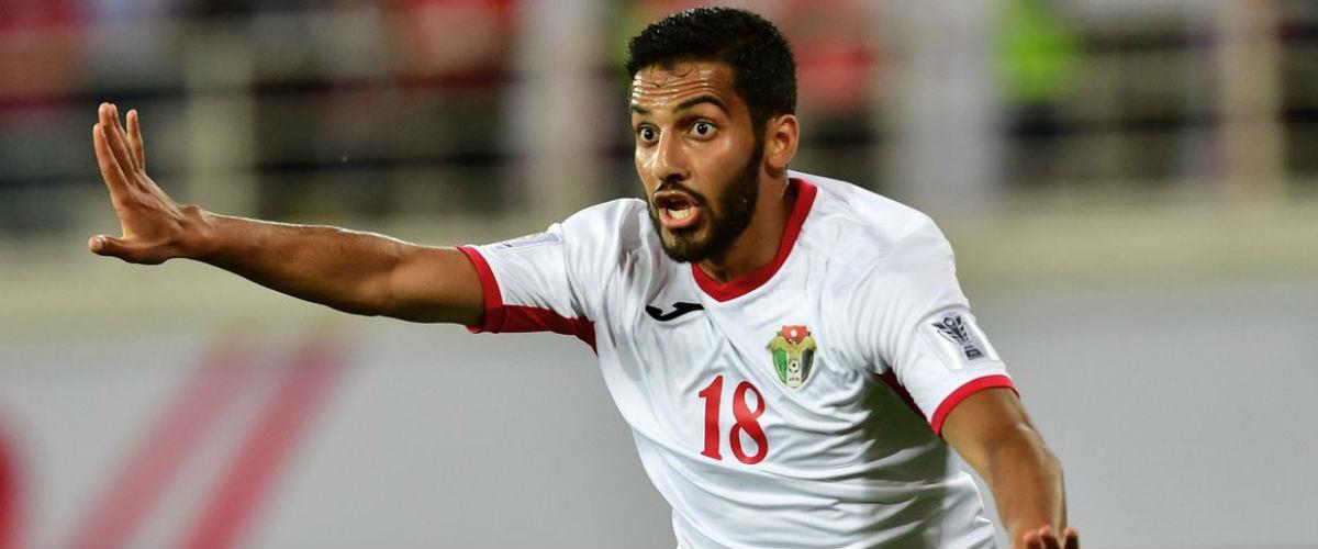 Ο Ιορδανός, μετά τους γαλαζοκιτρίνους, οδηγεί σε επιτυχίες και το αντιπροσωπευτικό του συγκρότημα και θα αργήσει να επιστρέψει στην Κύπρο