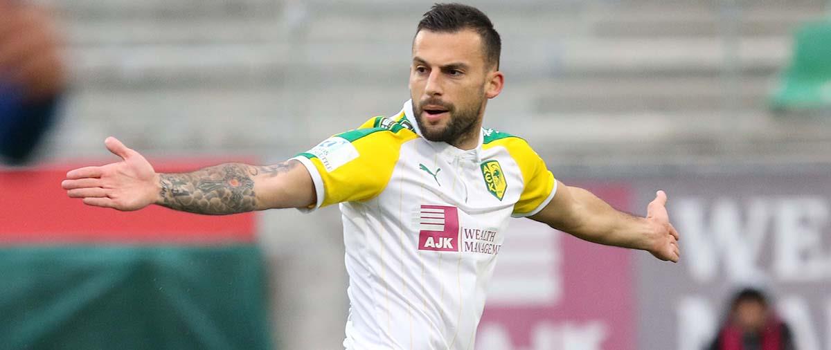 Ο Τριτσκόφσκι με δύο γκολ οδήγησε την ΑΕΚ στο εντός έδρας 2-1 επί του Απόλλωνα