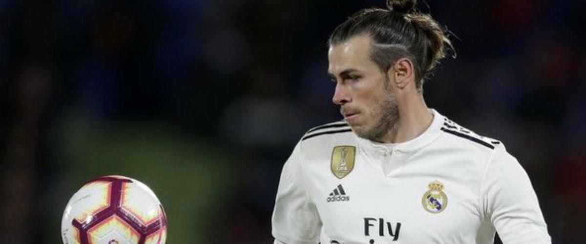 Αν ο Γκάρεθ Μπέιλ αποφασίσει να πάει σε μία από τις κινεζικές ομάδες που τον διεκδικούν τότε θα γίνει πλουσιότερος κατά 20 εκατ. ευρώ τη στιγμή που θα υπογράψει το συμβόλαιό του