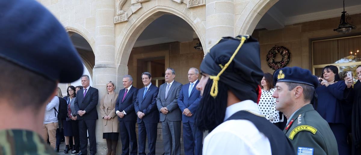 ΠΡΟΕΔΡΟΣ ΔΗΜΟΚΡΑΤΙΑΣ - ΚΑΛΑΝΤΑ ΧΡΙΣΤΟΥΓΕΝΝΩΝ - ΦΙΛΑΡΜΟΝΙΚΗ ΤΗΣ ΕΛΔΥΚ