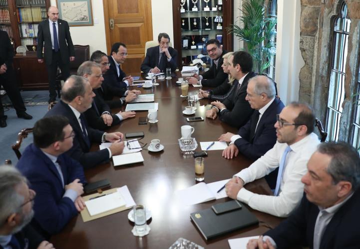 ΠΡΟΕΔΡΟΣ ΔΗΜΟΚΡΑΤΙΑΣ – ΣΥΣΚΕΨΗ ΓΙΑ ΚΟΡΩΝΟΪΟ