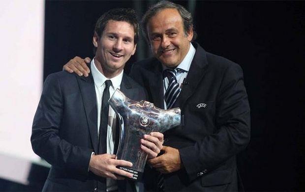 Μεταξύ χιλιάδων ονομάτων, ανάμεσα στους οποίους αρχηγοί κρατών και πολιτικών, οι οποίοι κατηγορούνται για φοροδιαφυγή, βρίσκονται και οι Μισέλ Πλατινί και Λιονέλ Μέσι. Ετοιμάζει μηνύσεις ο Αργεντινός.