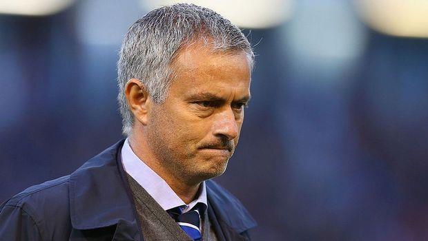 Ακούγεται απίστευτο αλλά είναι αληθινό: η ποδοσφαιρική ομοσπονδία της Συρίας κατέθεσε επίσημη πρόταση στους νομικούς εκπροσώπους του Ζοζέ Μουρίνιο για να αναλάβει ο "special one" την εθνική ομάδα της χώρας.