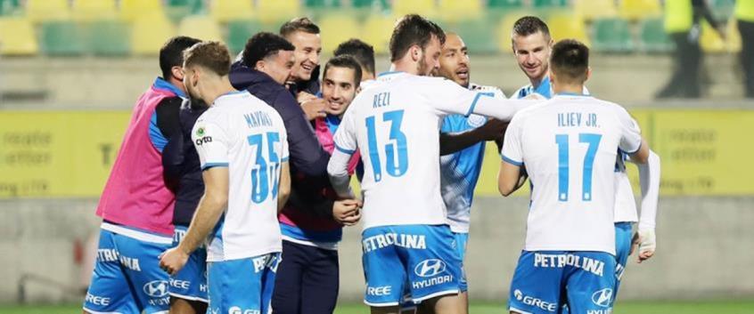 4161445138466298 cache 846x3000 Analog medium 537289 169611 1412022