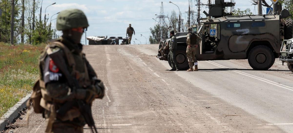 4220302844413866 2022-05-16T220021Z 1558453340 RC2B8U9E12YI RTRMADP 5 UKRAINE-CRISIS-AZOVSTAL-SERVICEMEN