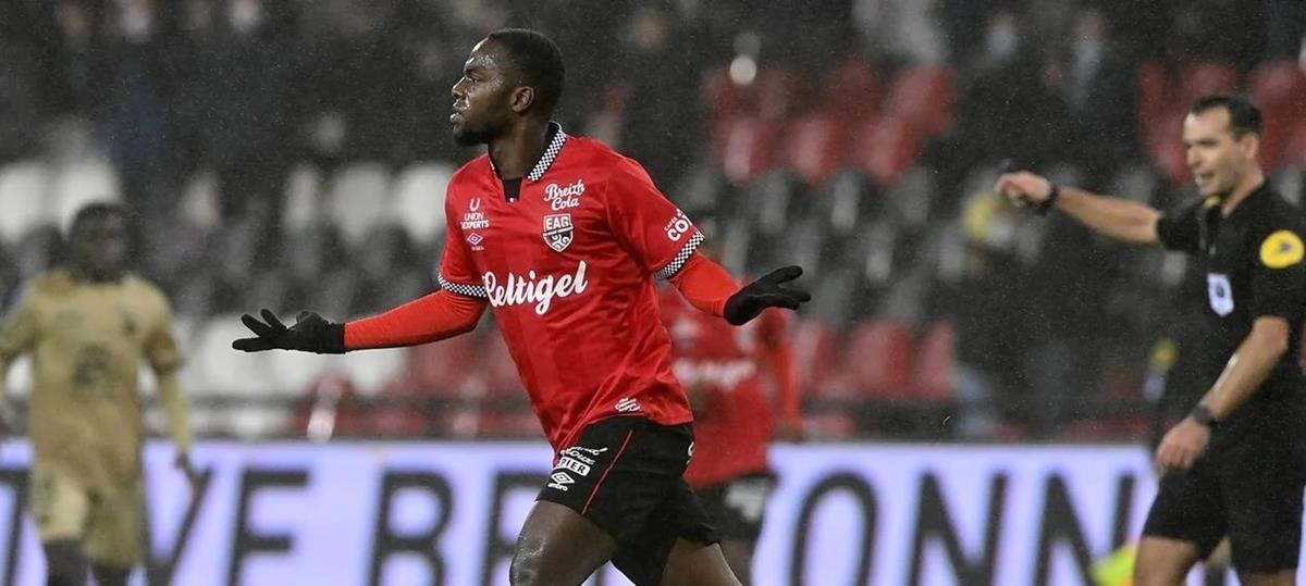 4258286163833138 yianik-gomis