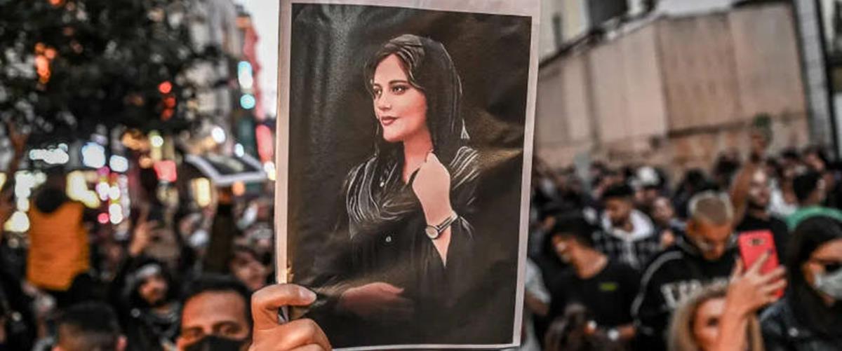 4334138565274017 mahsa-amini-780x410