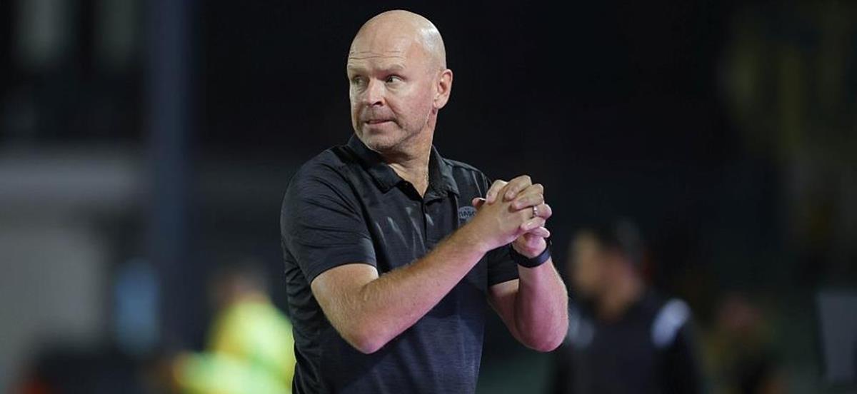 4370017789586003 200