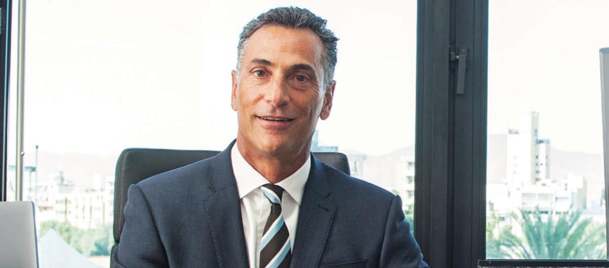 4432807604859404 int gr santis