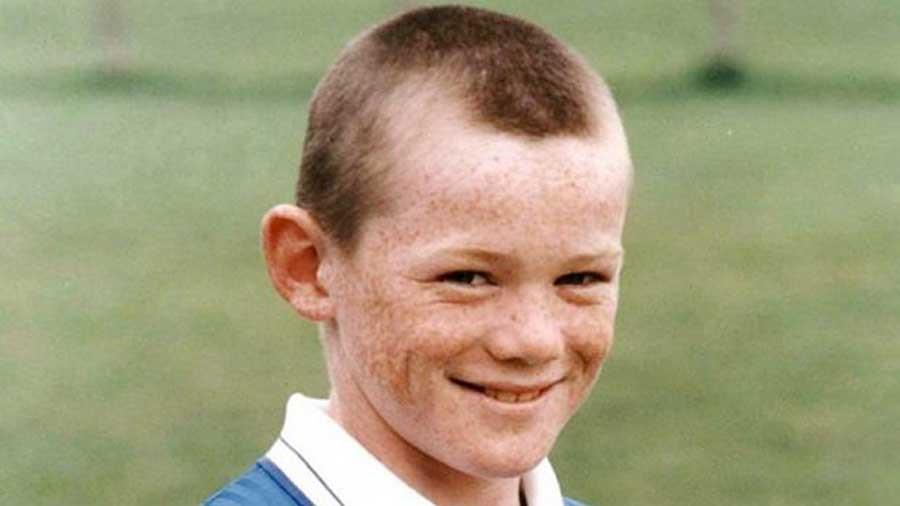 Ο Γουέιν Ρούνεϊ θέλησε να δείξει σε όλους τι ταλέντο ήταν από μικρός, ανεβάζοντας ένα video όπου σε ηλικία 10 ετών πετυχαίνει ένα πανέμορφο γκολ. Απολαύστε τον!