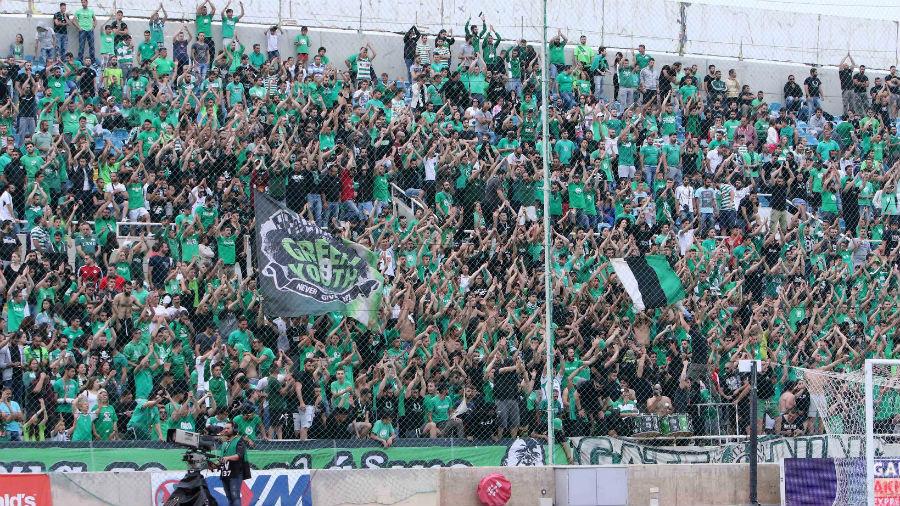 «Εδώ και σχεδόν 2 χρόνια η διοίκηση Σεραφείμ μας έχει κόψει τα εισιτήρια θεωρώντας ότι έτσι θα μας απομονώσει» αναφέρουν στην ανακοίνωσή τους οι πράσινοι